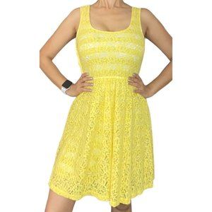Mossimo Mini Dress Small Yellow White Full Lace Elastic Waist Lined Stretch